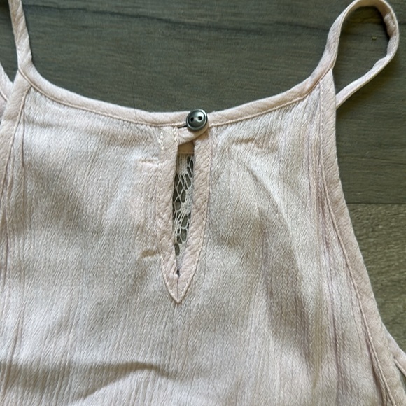 Light pink tank - Picture 6 of 6